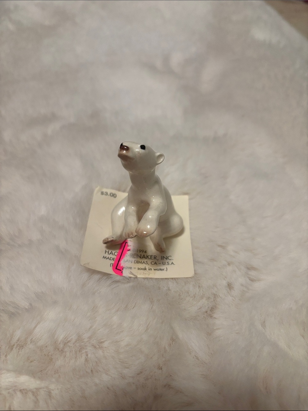 Vintage Hagen-Renaker White Ceramic Polar Bear Figurine - Glazed Collectible